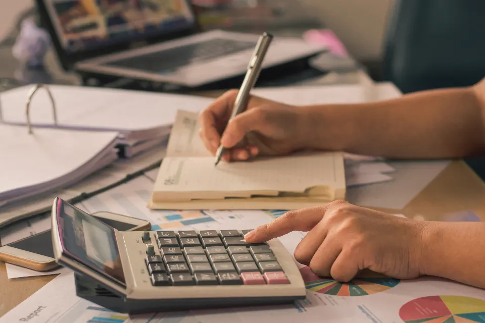 Calendar and calculator used for planning
